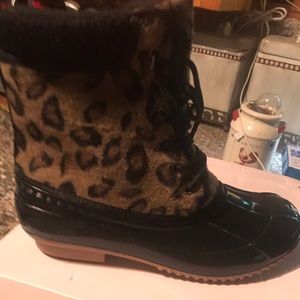 Just Fab duck boot NWOT